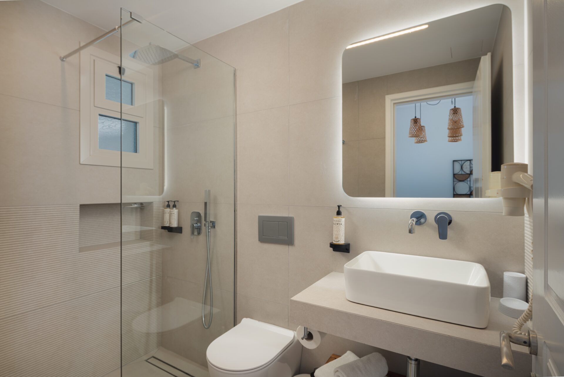 Ground Floor Sea View Studio Bath After